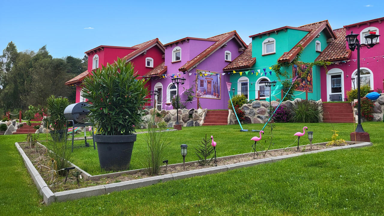 eadc031e-9a75-4b67-a36f-ea6830f73035-scaled (1)_Easy-Resize.com